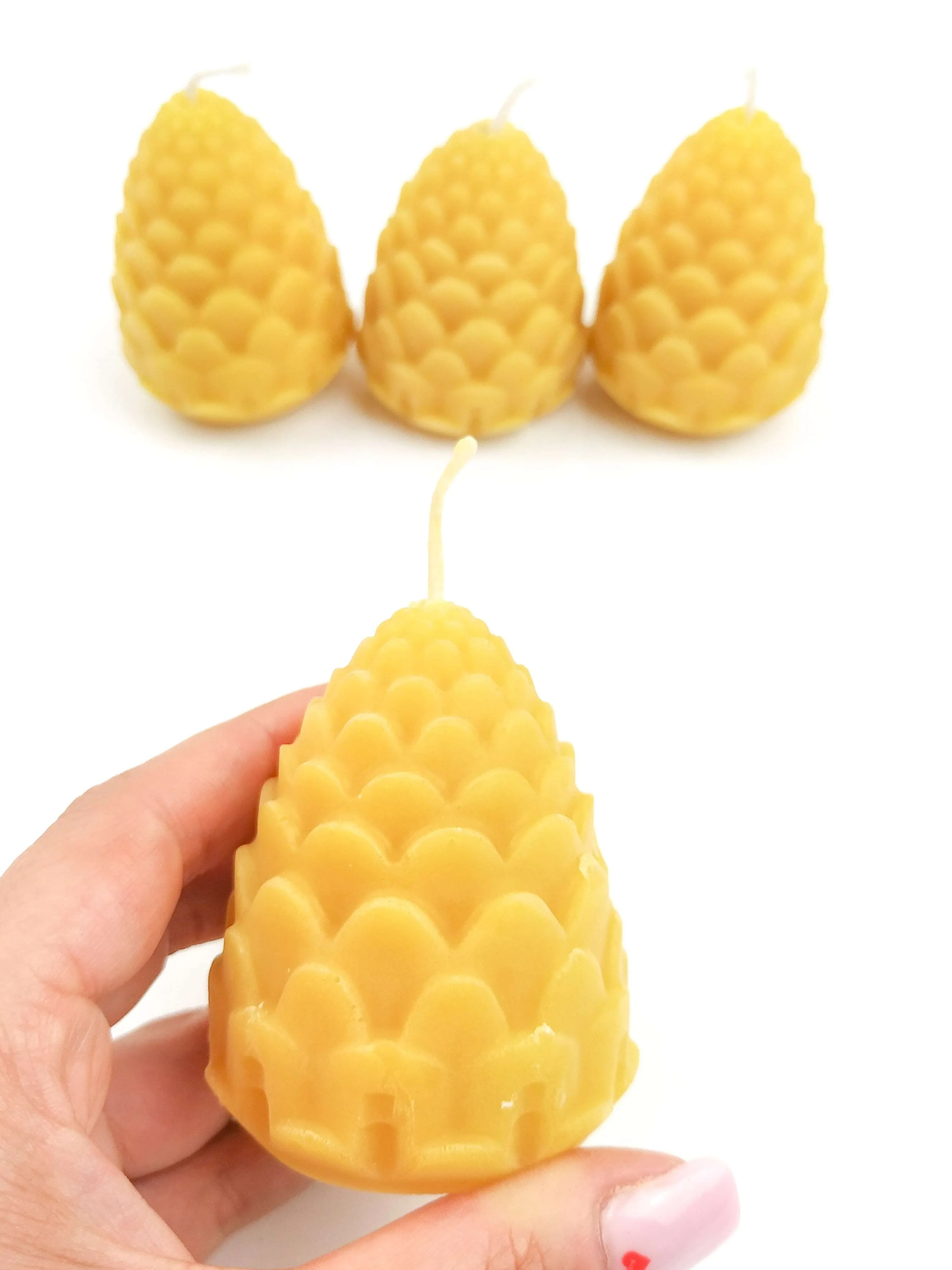 Pine Cone Candle - Image 3